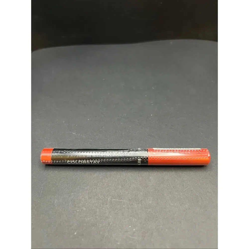 New Sealed Revlon Colorstay Matte Lite Crayon 008 She's Fly